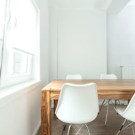 New York - Chillinghouse # 4, 3 Min. Vom Ice, Netflix, Garten