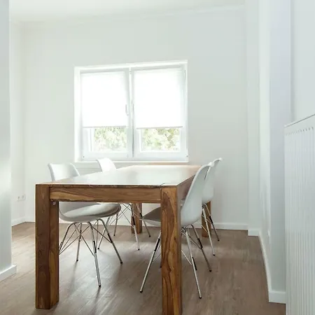 New York - Chillinghouse # 4, 3 Min. Vom Ice, Netflix, Garten Apartment Siegburg
